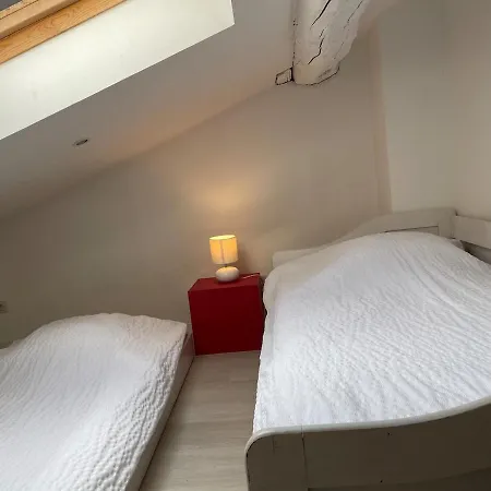 Apartment Centre, 10 Minutes Belleville *